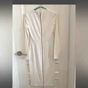 , it’s very new only worn once colour white